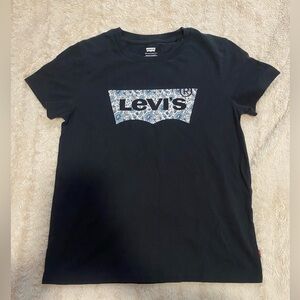 Levi's graphic baby tee
